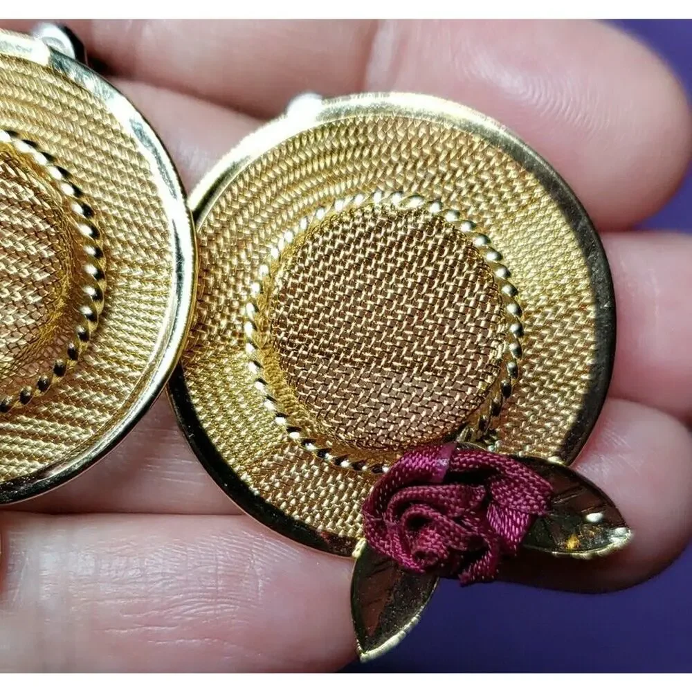Straw Hat Pierced Earrings In Gold Tone Metal With Burgundy Flower Accent